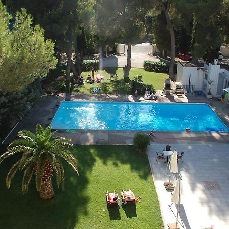 Cit'Hotel Le Mirage Istres Kültér fotó